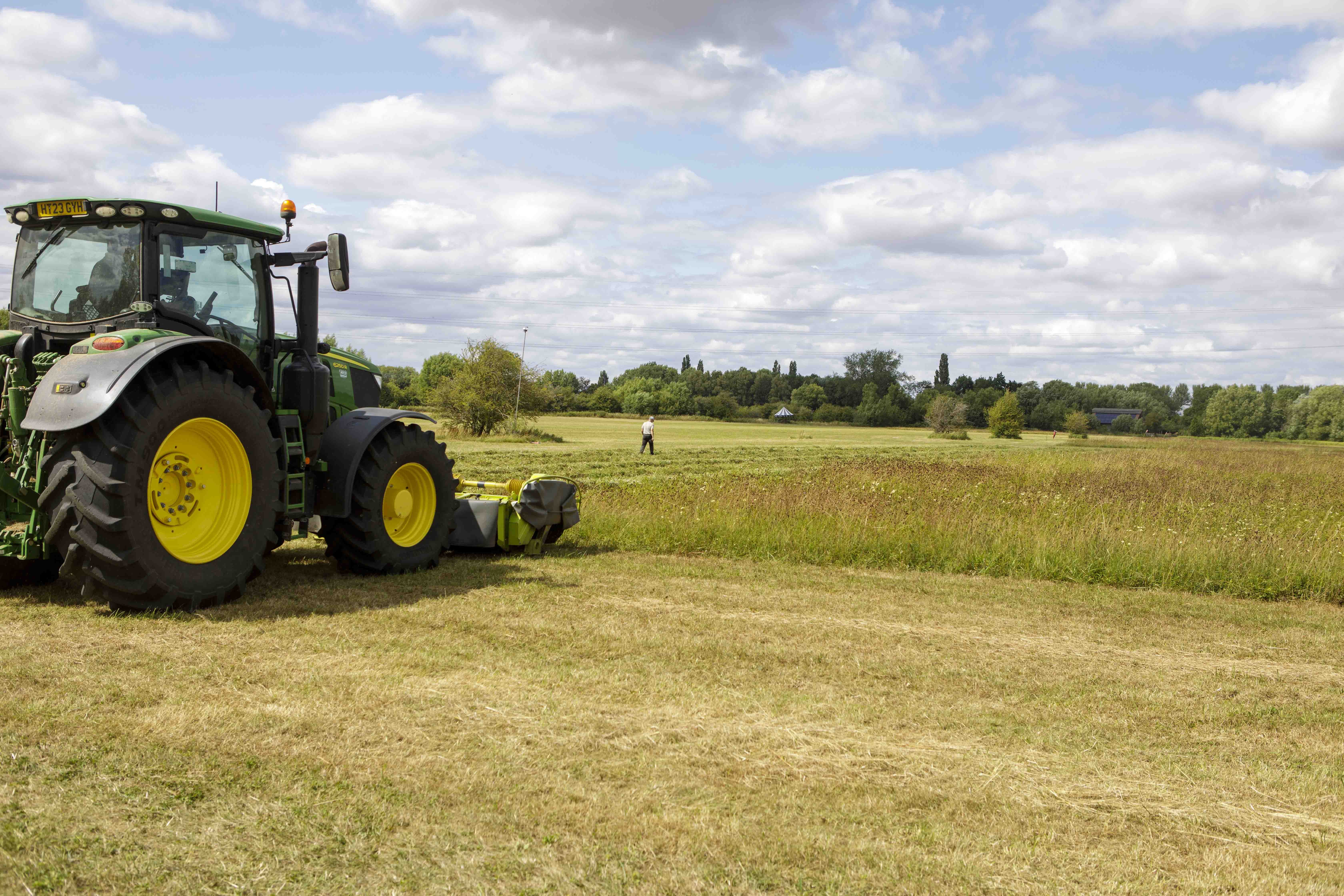 12Mowing for indirct cut9905